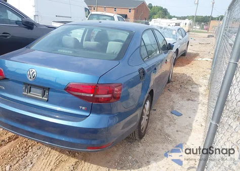 2018 Volkswagen Jetta 1.4T S z USA, uszkodzony, nr VIN 3VW2B7AJ1JM242553